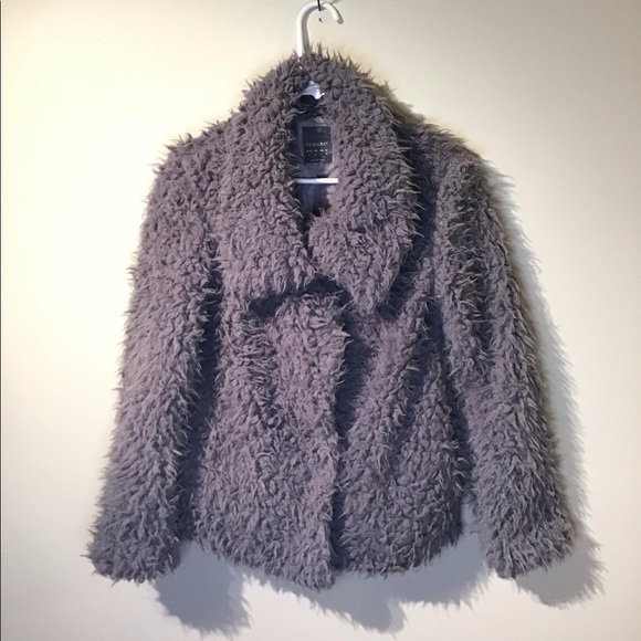 Grey cozy and soft teddy bear Sherpa faux fur coat - Picture 4 of 15